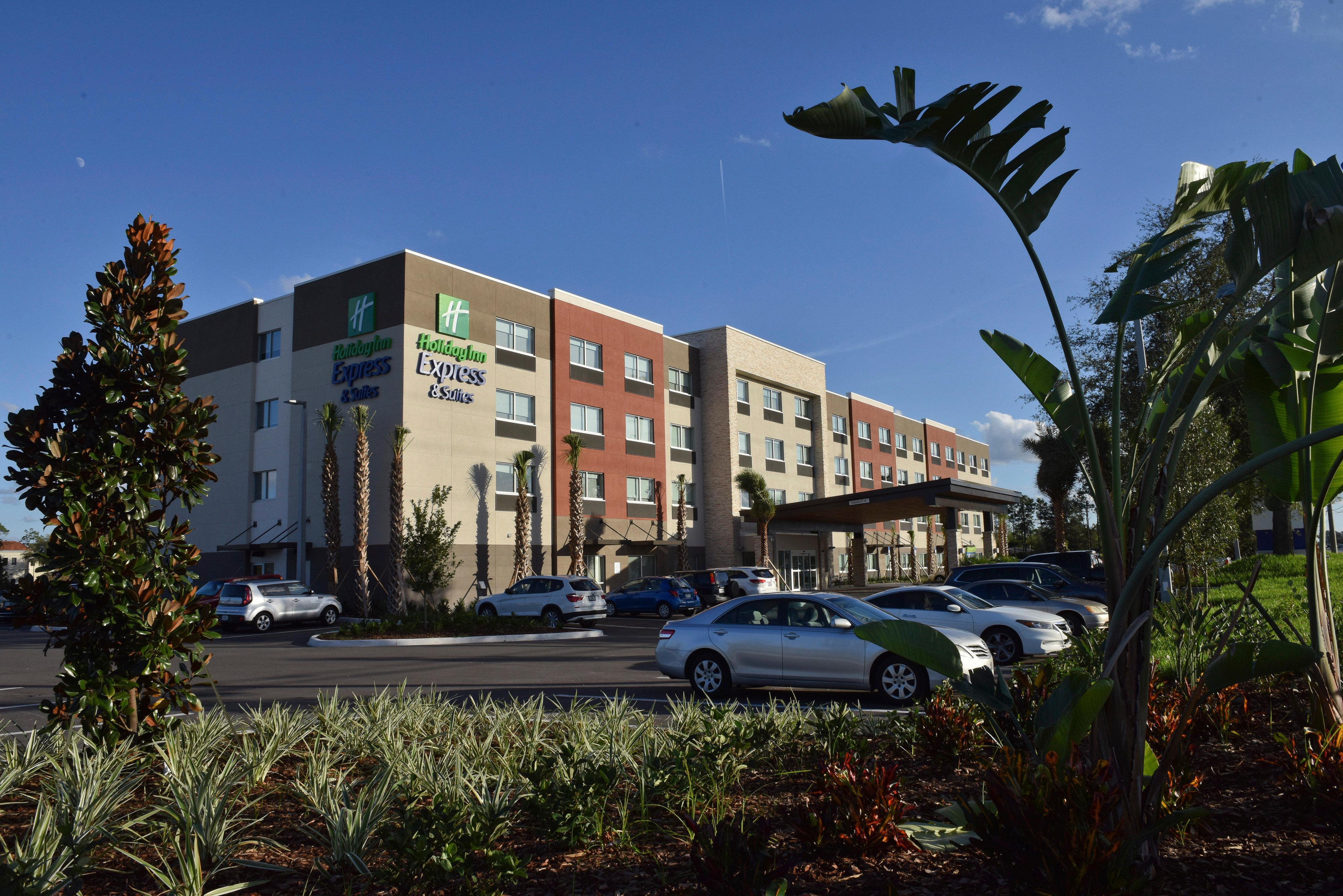 Holiday Inn Express & Suites - Orlando - Southeast By Ihg Lake Hart Exterior foto